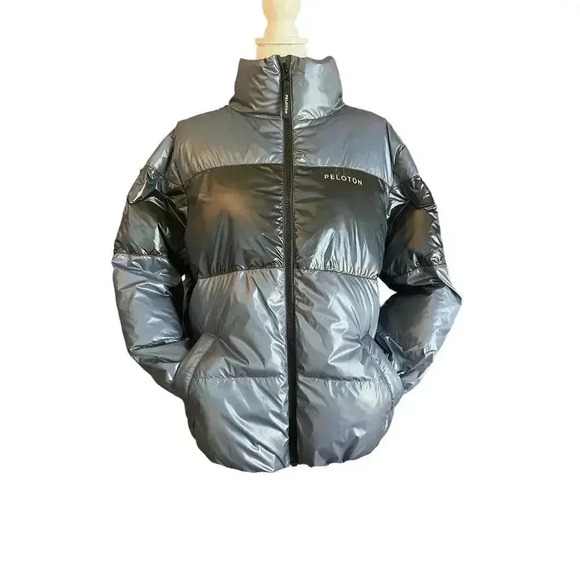 Pelaton  puffer jacket  grey and pink size medium - Picture 1 of 10